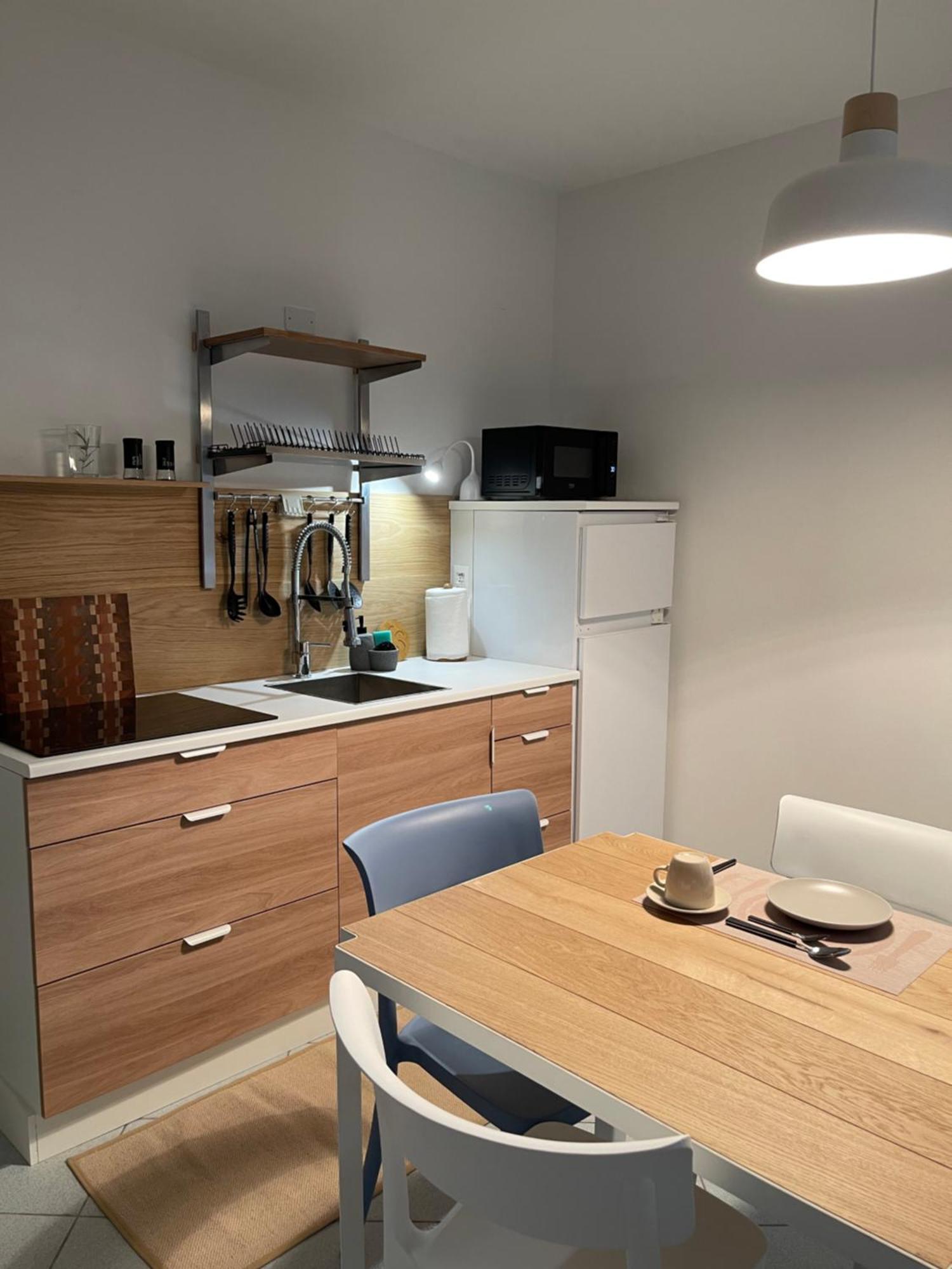 The Ugly Duckling Apartment Dormelletto Luaran gambar